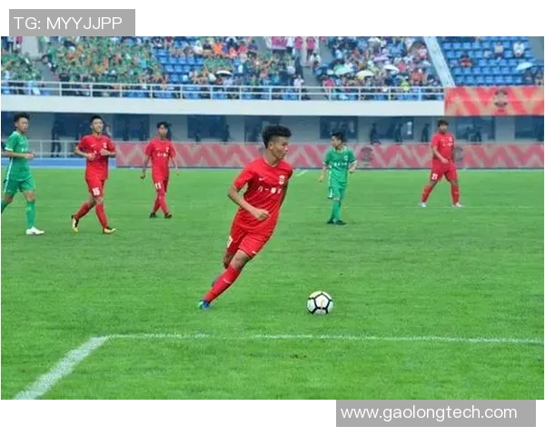 黄秀英专访：追忆足球生涯中的辉煌与挑战